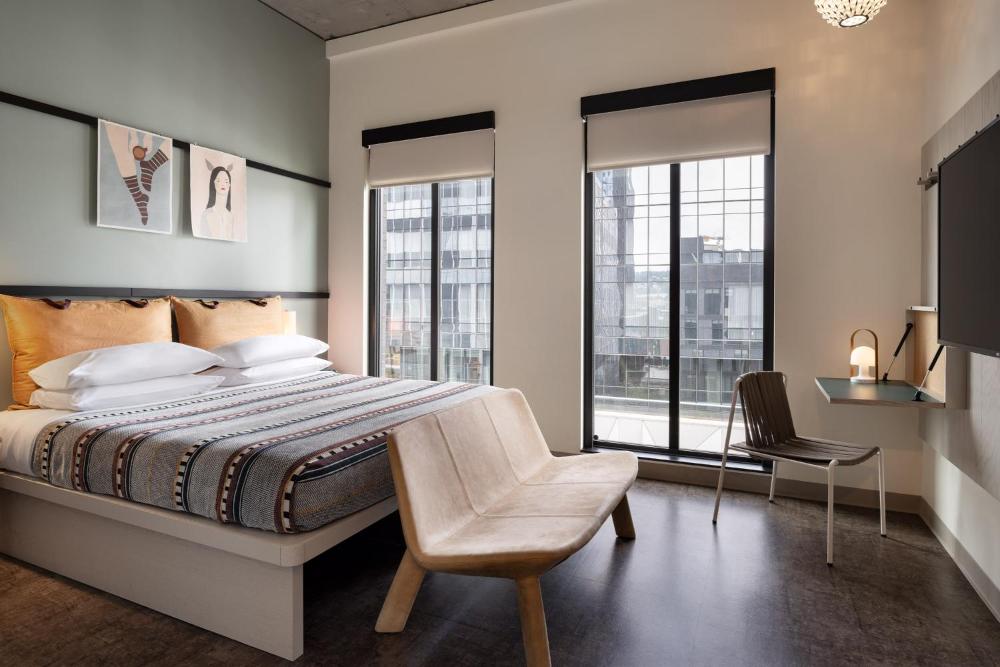 Moxy Portland Downtown